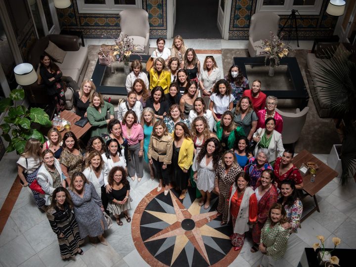 Música, poesía y sororidad en el homenaje de ANSEMAC a mujeres referentes andaluzas