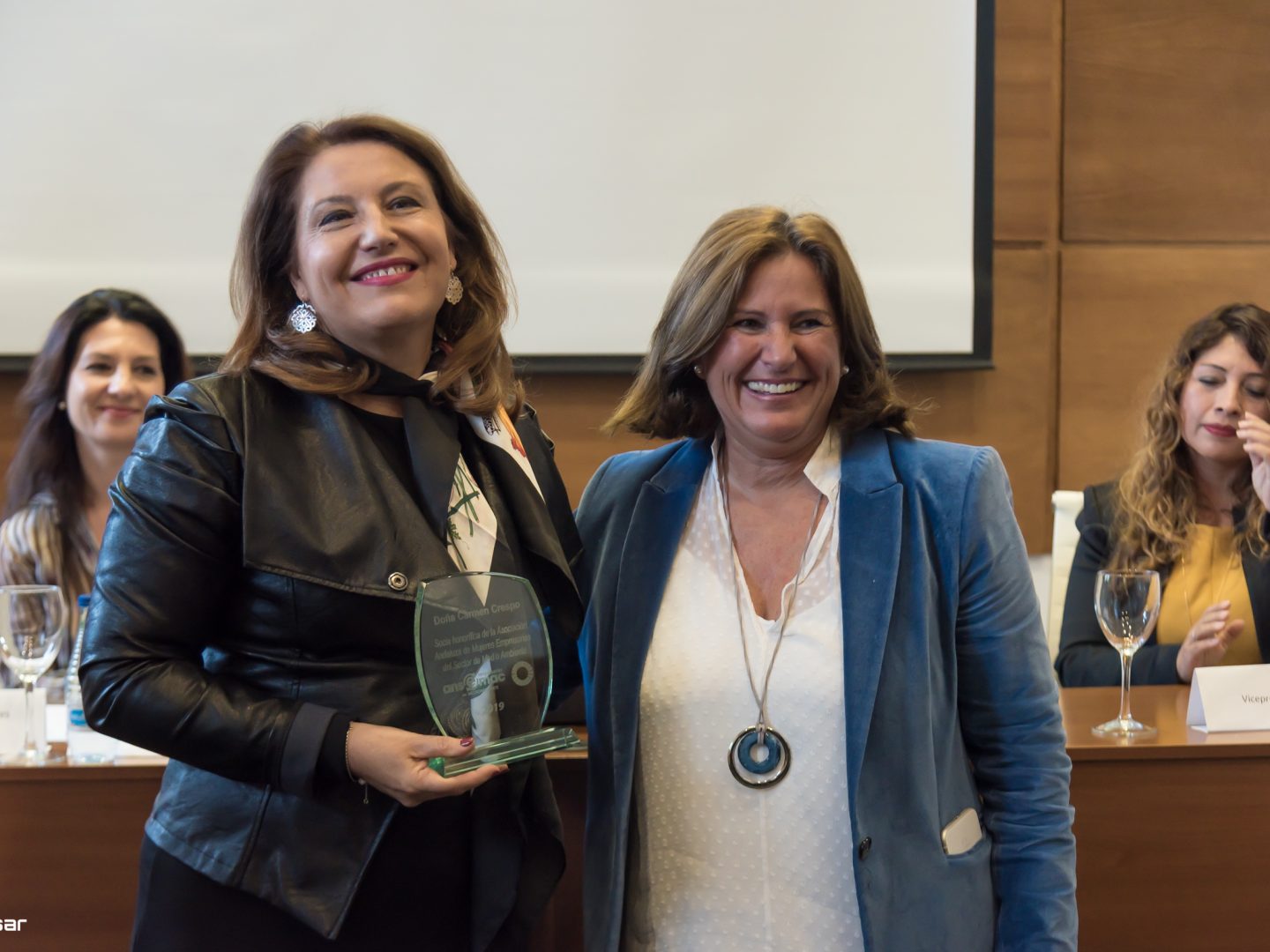 Carmen Crespo y Cristina Gallach socias del Comité de Honor ANSEMAC